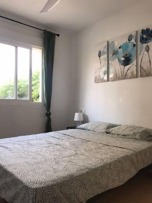 Lovely One Bedroom Unit With Balcony And Pool Дения Екстериор снимка