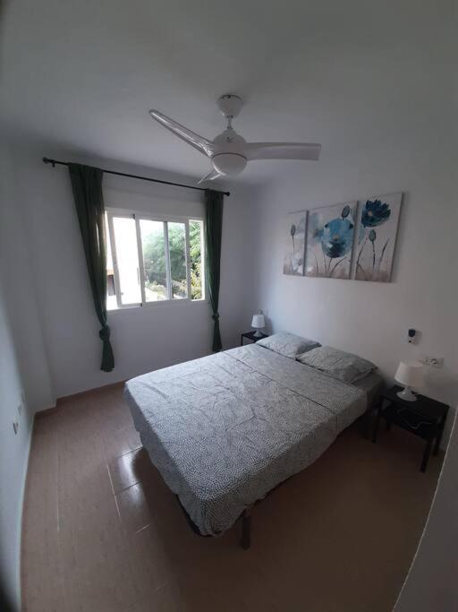 Lovely One Bedroom Unit With Balcony And Pool Дения Екстериор снимка