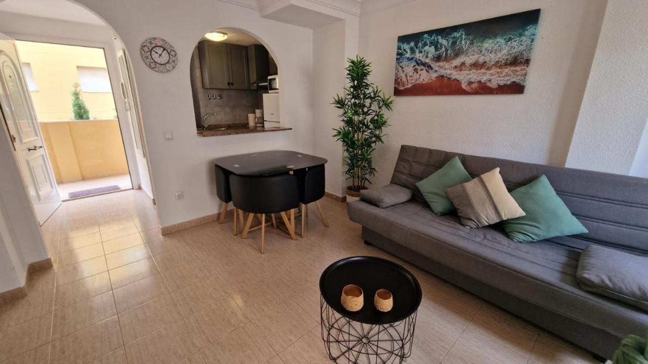 Lovely One Bedroom Unit With Balcony And Pool Дения Екстериор снимка