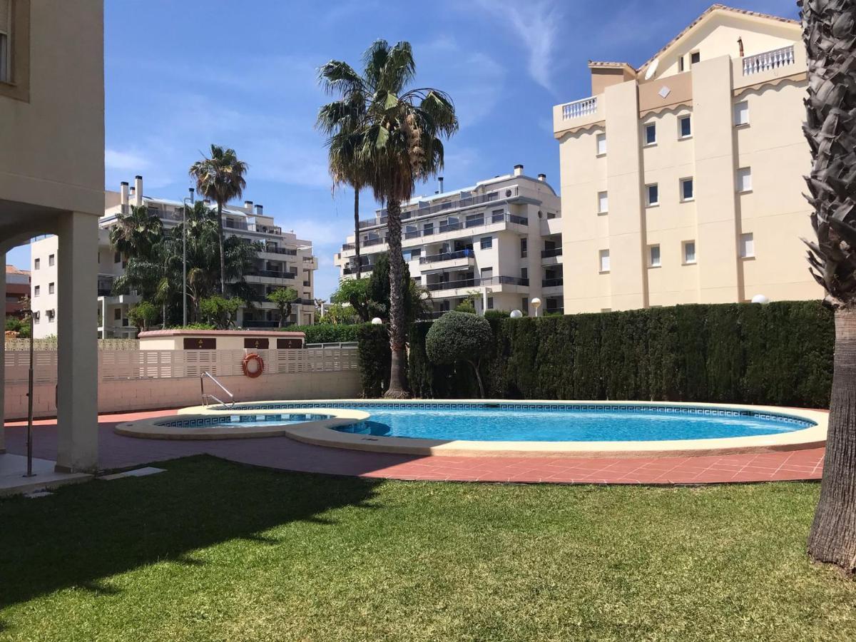 Lovely One Bedroom Unit With Balcony And Pool Дения Екстериор снимка